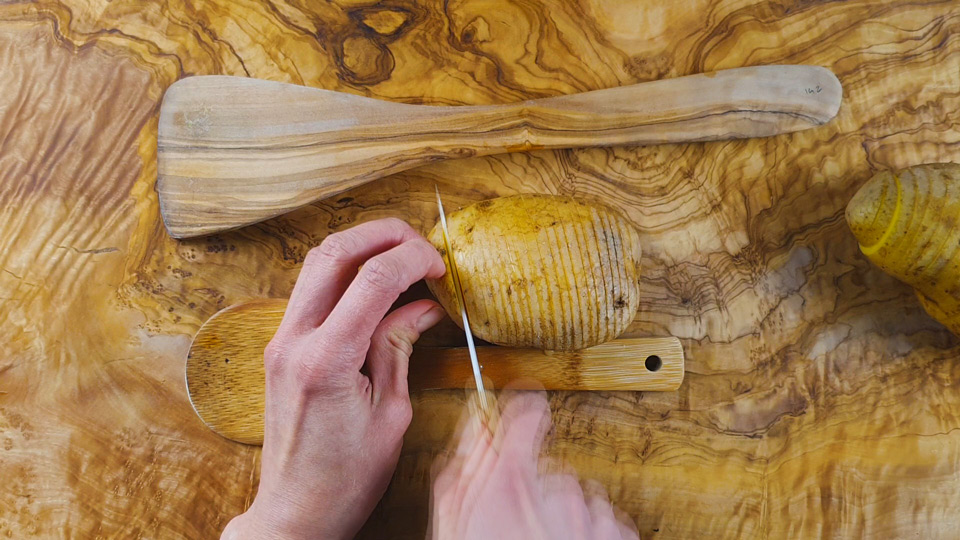 Houbové brambory Hasselback